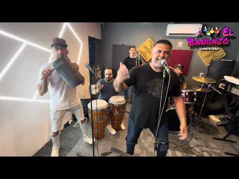 La Negra Tiene Tumbao / El Bandazo