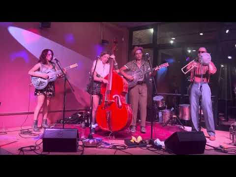 Johanna Rose - Tuba in the Sand Live