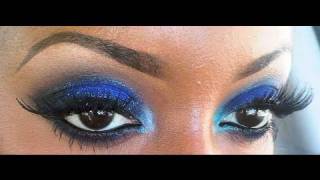 Smoldering Blue Eyeshadow Look