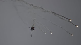 Griechenlands Luftwaffe beeindruckt mit Flugshow in Athen