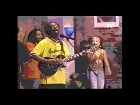 Wyclef & Refugee Camp All Stars - Feat : John Forte - Live BET