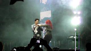 Adam Lambert and Allison Iraheta -Slow Ride HD- from Newark, NJ 8/9/09