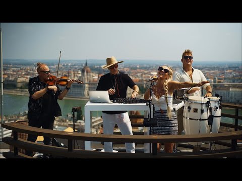 Notre Dame - Yumi // LIVE COVER VERSION // by Henry Dex + Kinga Péterfi + Zoltán Lantos + Ritmoman