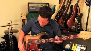 Video thumbnail for Shaker Vibrato by TC Electronics demo review by Pedals and Effects