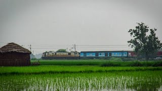preview picture of video 'Picturesque Bhubaneswar Rajdhani Express on an Overcast Evening ! (130kph)'