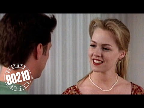 Kelly Surprises Brandon at His Hotel in DC!