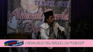 Download lagu Enaknya Keluarga Tentrem, dan Godaan Perselingkuhan Pengajian KH  Usman ali mp3