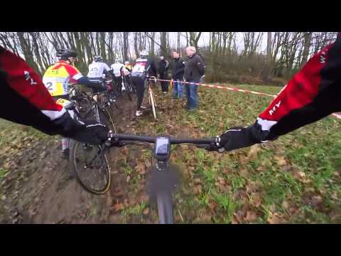 Cross waarloos kerstcross 2014