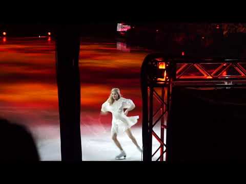 Kaitlyn Weaver and Andrew Poje Tennessee Whiskey Stars on Ice Hamilton 2018