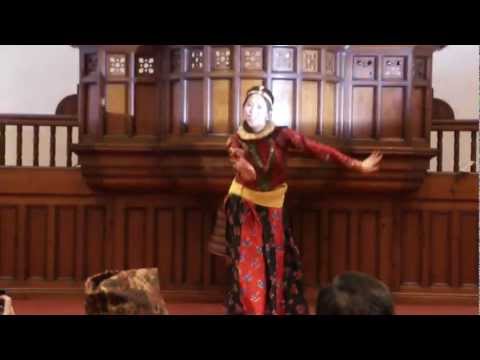 Nepali Dance (Kasari Vanu Ma) Miruna Magar