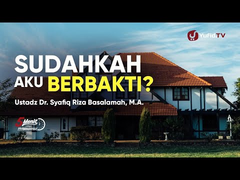 <p>Kewajiban Berbakti kepada Orang Tua - Ustadz Syafiq Riza Basalamah</p>
<p>Banyak dalil berbakti kepada orang tua yang menegaskan akan wajibnya berbakti kepada kedua orang tua, baik ayat ayat tentang berbakti kepada orang tua maupun hadits hadits tentang berbakti kepada orang tua. Berbakti kepada orang tua, menghormati orang tua adalah perkara yang ringan namun berpahala besar. Terutama berbakti kepada ibu kemudian berbakti kepada bapak. Sebagaimana disebutkan di dalam hadits tentang keutamaan seorang ibu dibandingkan bapak yaitu ibumu ibumu ibumu ayahmu. Menunjukkan menghormati ibumu dan sayangi ibumu lebih ditekankan dari pada kepada bapak. Namun berbakti kepada kedua orang tua, menyayangi orang tua tetap wajib sehingga harus berbakti kepada ibu dan bapak.</p>
<p>wallahu a'lam..</p>
<p>Semoga Allah menganugerahkan kepada kita ilmu yang bermanfaat, keistiqomahan dalam beramal sholeh. aamiin..</p>
<p>Simak juga video- video kajian yufid tv dan ceramah singkat yufid tv bermanfaat lainnya dari chanel yufid tv youtube dan jangan lupa SUBSCRIBE agar memperoleh update video yufid tv terbaru. SHARE kepada keluarga, kerabat, saudara, dan kawan Anda agar makin banyak yang tahu tentang Islam. Jazaakumullahu khairan</p>
<p>#menghormatiorangtua #berbaktikepadaibu #UstadzSyafiqRizaBasalamah</p>
<p>*<br />
MASIH CARI ARTIKEL ISLAM DI GOOGLE?<br />
Yuk, cari di Yufid.com (Islamic Search Engine) saja. Insyaallah LEBIH menenangkan hati!<br />
*<br />
►► SUBSCRIBE di sini untuk belajar LEBIH tentang Islam: youtube.com/subscription_center?add_user=moslemchannel<br />
*<br />
YUK, FOLLOW SOSIAL MEDIA YUFID.TV LAINNYA UNTUK MENDAPATKAN UPDATE VIDEO TERBARU!<br />
Fabebook: facebook.com/Yufid.TV/<br />
Instagram: instagram.com/yufid.tv/<br />
Telegram: telegram.me/yufidtv<br />
Yufid.TV Official Website: yufid.tv<br />
*<br />
YUK, DUKUNG YUFID.TV!<br />
Yuk, dukung dengan belanja di Yufid Store: yufidstore.com<br />
*<br />
DONASI UNTUK VIDEO DAKWAH DAPAT DISALURKAN KE:</p>
<p>BNI SYARIAH<br />
0381.346.658<br />
a.n. YUFID NETWORK YAYASAN</p>
<p>BANK SYARIAH MANDIRI<br />
7086.882.242<br />
a.n. YAYASAN YUFID NETWORK</p>
<p>Paypal: finance@yufid.org</p>
<p>NB:<br />
Rekening di atas adalah rekening khusus donasi Yufid Network, jadi Anda tidak perlu konfirmasi setelah mengirimkan donasi. Cukup tuliskan keterangan donasi pada saat Anda transfer.</p>
<p>Link catatan penerimaan donasi Yufid Network selama ini dapat Anda lihat di: goo.gl/y7o7Se</p>
<p>Kewajiban Berbakti kepada Orang Tua - Ustadz Syafiq Riza Basalamah</p>
<p>Banyak dalil berbakti kepada orang tua yang menegaskan akan wajibnya berbakti kepada kedua orang tua, baik ayat ayat tentang berbakti kepada orang tua maupun hadits hadits tentang berbakti kepada orang tua. Berbakti kepada orang tua, menghormati orang tua adalah perkara yang ringan namun berpahala besar. Terutama berbakti kepada ibu kemudian berbakti kepada bapak. Sebagaimana disebutkan di dalam hadits tentang keutamaan seorang ibu dibandingkan bapak yaitu ibumu ibumu ibumu ayahmu. Menunjukkan menghormati ibumu dan sayangi ibumu lebih ditekankan dari pada kepada bapak. Namun berbakti kepada kedua orang tua, menyayangi orang tua tetap wajib sehingga harus berbakti kepada ibu dan bapak.</p>
<p>wallahu a'lam..</p>
<p>Semoga Allah menganugerahkan kepada kita ilmu yang bermanfaat, keistiqomahan dalam beramal sholeh. aamiin..</p>
<p>Simak juga video- video kajian yufid tv dan ceramah singkat yufid tv bermanfaat lainnya dari chanel yufid tv youtube dan jangan lupa SUBSCRIBE agar memperoleh update video yufid tv terbaru. SHARE kepada keluarga, kerabat, saudara, dan kawan Anda agar makin banyak yang tahu tentang Islam. Jazaakumullahu khairan</p>
<p>#menghormatiorangtua #berbaktikepadaibu #UstadzSyafiqRizaBasalamah</p>
<p>*<br />
MASIH CARI ARTIKEL ISLAM DI GOOGLE?<br />
Yuk, cari di Yufid.com (Islamic Search Engine) saja. Insyaallah LEBIH menenangkan hati!<br />
*<br />
►► SUBSCRIBE di sini untuk belajar LEBIH tentang Islam: youtube.com/subscription_center?add_user=moslemchannel<br />
*<br />
YUK, FOLLOW SOSIAL MEDIA YUFID.TV LAINNYA UNTUK MENDAPATKAN UPDATE VIDEO TERBARU!<br />
Fabebook: facebook.com/Yufid.TV/<br />
Instagram: instagram.com/yufid.tv/<br />
Telegram: telegram.me/yufidtv<br />
Yufid.TV Official Website: yufid.tv<br />
*<br />
YUK, DUKUNG YUFID.TV!<br />
Yuk, dukung dengan belanja di Yufid Store: yufidstore.com<br />
*<br />
DONASI UNTUK VIDEO DAKWAH DAPAT DISALURKAN KE:</p>
<p>BNI SYARIAH<br />
0381.346.658<br />
a.n. YUFID NETWORK YAYASAN</p>
<p>BANK SYARIAH MANDIRI<br />
7086.882.242<br />
a.n. YAYASAN YUFID NETWORK</p>
<p>Paypal: finance@yufid.org</p>
<p>NB:<br />
Rekening di atas adalah rekening khusus donasi Yufid Network, jadi Anda tidak perlu konfirmasi setelah mengirimkan donasi. Cukup tuliskan keterangan donasi pada saat Anda transfer.</p>
<p>Link catatan penerimaan donasi Yufid Network selama ini dapat Anda lihat di: goo.gl/y7o7Se</p>