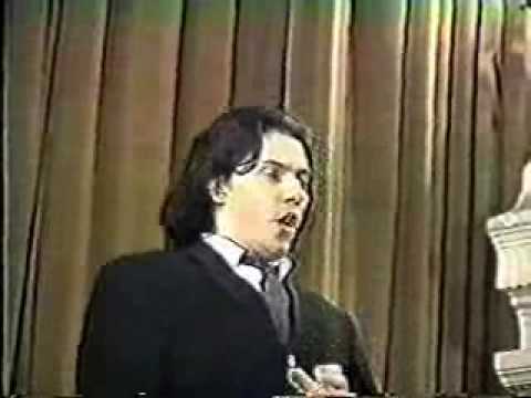 Erwin Schrott wins the "Concurso Carlos Gomes - Rio de Janeiro - 1998"