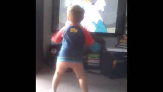 preview picture of video 'Booty dance 3 year old'