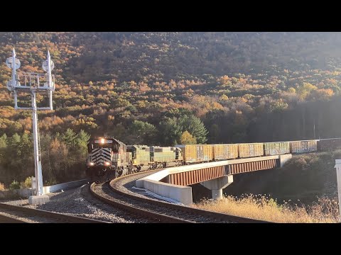 Roaring EMD’s, HU and foreign power!!!! Buffing along NS and RBMN around Reading PA