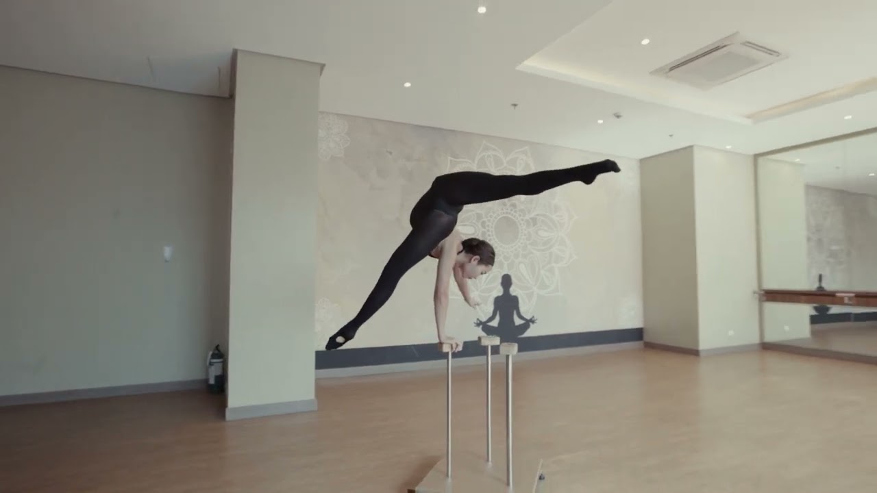 Promotional video thumbnail 4 for Naranzul Contortionist & Handbalancer