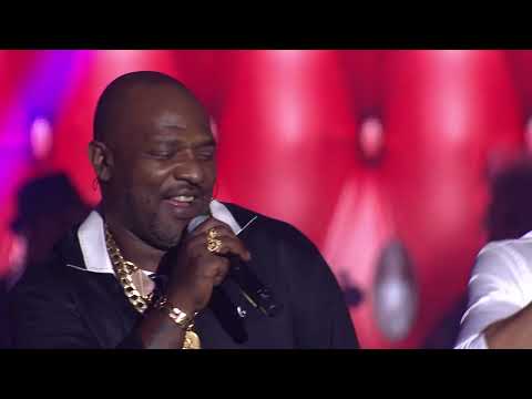 Thiago Brava ft. Mr. Catra e Cristiano Araújo - TÁ SOLTINHA HD / DVD Ao Vivo Em Goiânia 2013