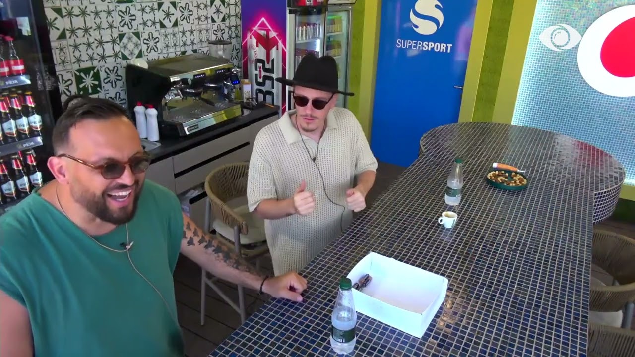 Djemtë e shtëpisë energjik, e nisin mëngjesit duke kërcyer