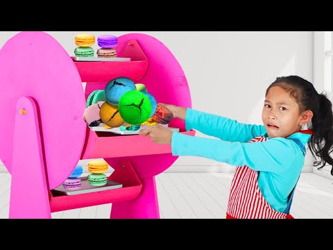 Maddie Andrea and Jannie's Macaron Ice Cream Shop Adventure