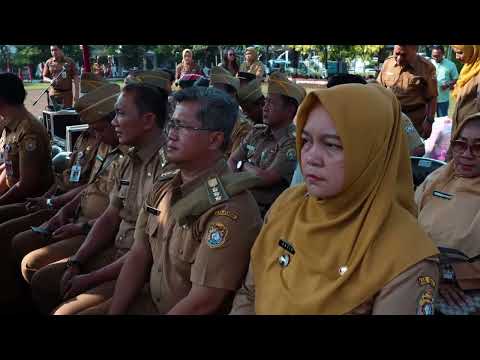 Launching pembagian dan pengibaran bendera merah putih