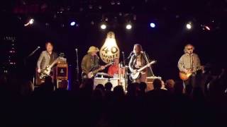 The Minus 5 with Mike Mills and Peter Buck - Blue Rickenbacker Guitar