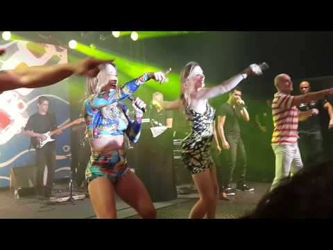 Claudia Leitte e Sheila Mello - Medley É o Tchan