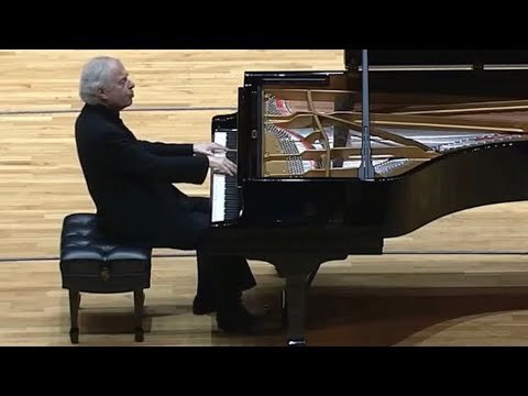 András Schiff - Brahms, Intermezzi Op. 117