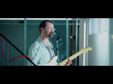 Salto - Erva Daninha (Ao Vivo na MONO)