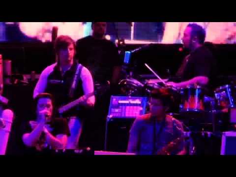 SPYZER live @ PACHA (SP) // 16 - I FEEL SO FREE (DJ ANTOINE vs. CLUBZOUND BIG ROOM REMIX)