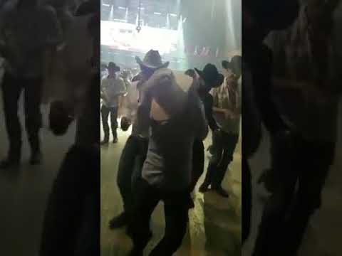 download lagu mp3 mp4 Estilo Country, download lagu Estilo Country gratis, unduh video klip Estilo Country