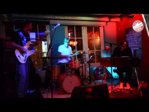 Frank MontisTrio (DelMontis) 01 @Labtones Live! 15 October 2011