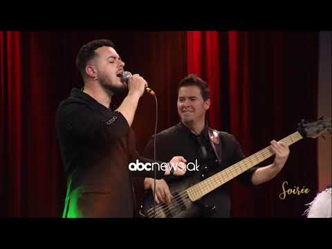 Aldo Bardhi performon ne Soirée kengen “Gabimi” | ABC News Albania