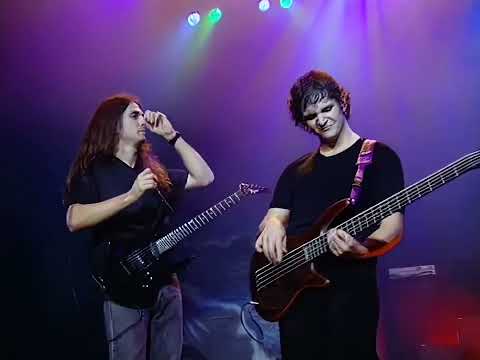 Videoclip de The Number of the Beast (Live) — Angra
