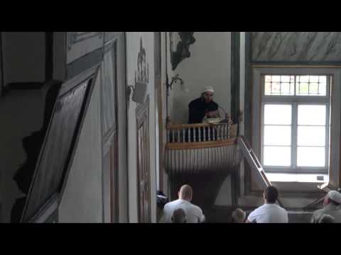 Nuk është e lejuar të vishet femra si mashkull dhe mashkulli si femër - Hoxhë Muharem Ismaili