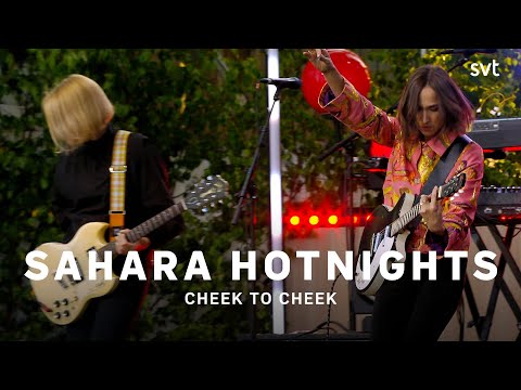 Sahara Hotnights – Cheek to cheek | Allsång på Skansen 2022 | SVT