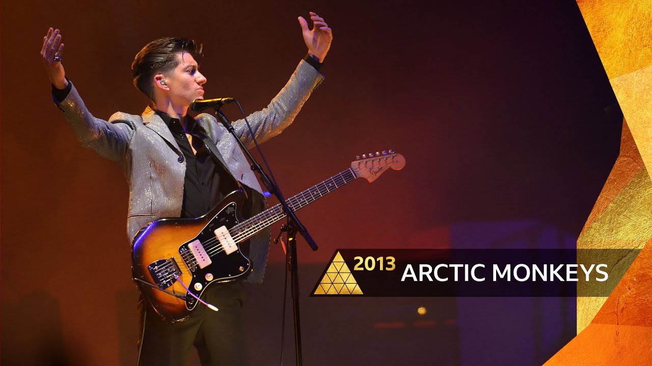 Arctic Monkeys - I Bet You Look Good on the Dancefloor (Glastonbury 2013) - YouTube