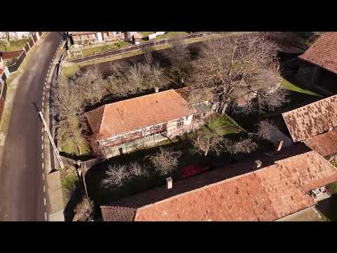 FILM! Casa si anexe, pe domeniu de 6.221mp,  livada pomi fructiferi, Lemnia, Covasna — Video