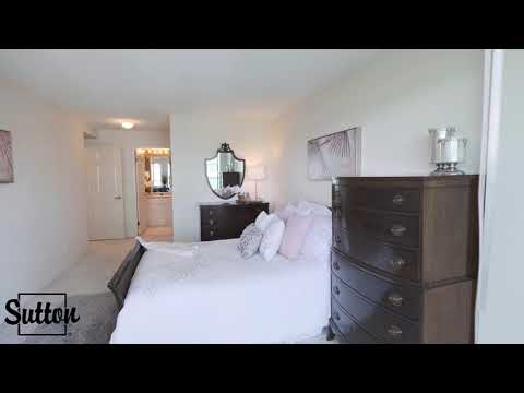 Bright spacious 2 bed 2 bath 1100+ sqft concrete condo just by the Guildford Town Centre Surrey BC