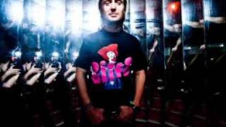 David Guetta - Raise Your Hands (Feat. Miguel) New 2011.