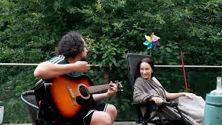 Bus Stop Boxer Eels Cover, Balkon Session