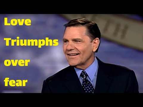 Classic Kenneth Copeland - Love Triumphs Over Fear - 2002