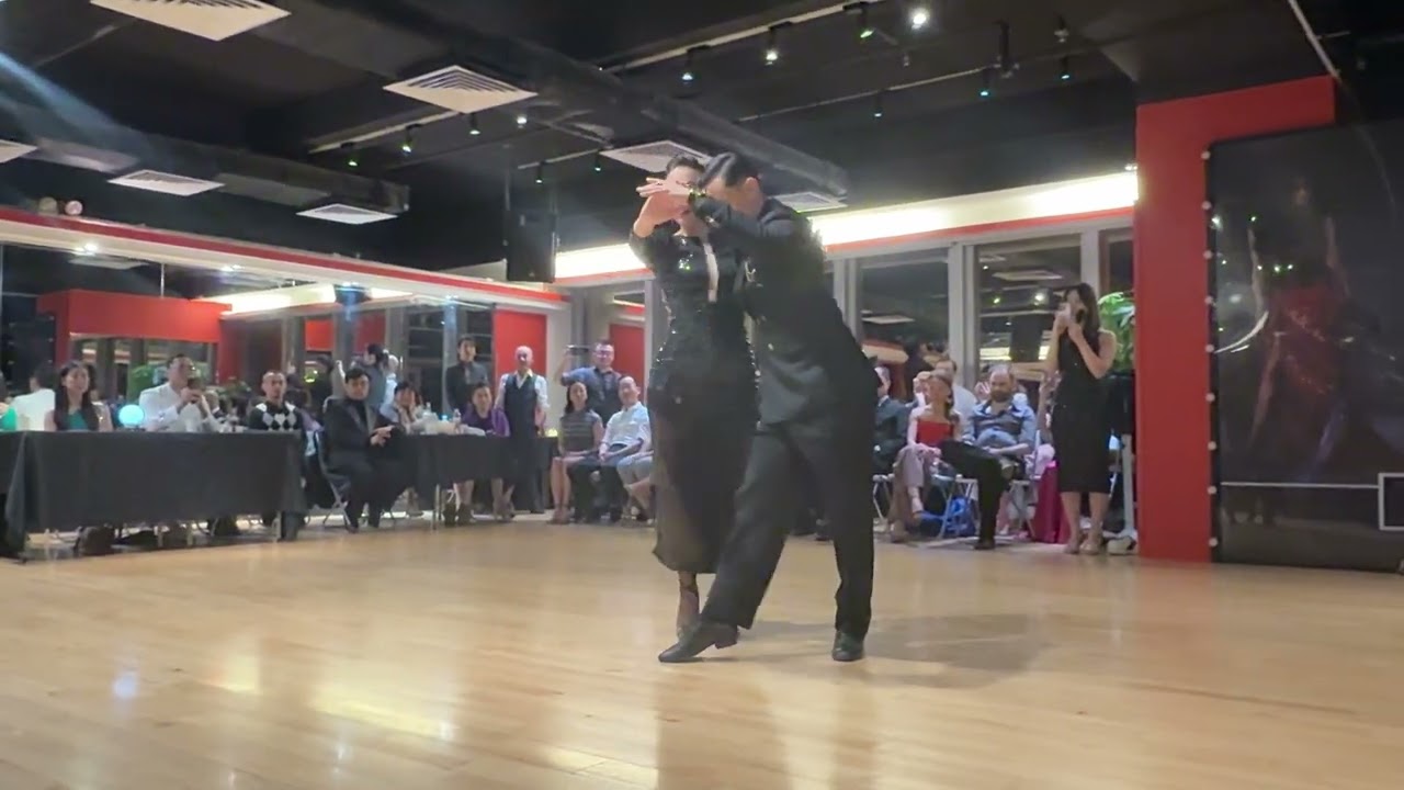 Video thumbnail for Ornella Simonetto y Juan David Vargas  in Hong Kong -8 Feb 2025 - 2/5