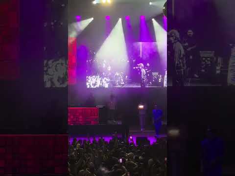 Killa Hakan feat Eko Fresh & Ayaz Kapli - Hersey Yolundadir (Live Performance)