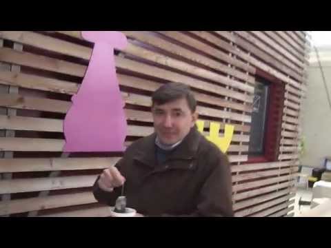 Бареев подкрепляется ...Звук убран... :))))