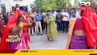 വോട്ടുവണ്ടി പ്രചാരണത്തിൽ കലാകാരന്മാരോടൊപ്പം ചുവടുവച്ച് കളക്ടർ അദീല അബ്ദുള്ള video