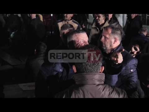 Report TV - Nata e 6 e protestës së PD lojëra, muzikë e fishkëllima