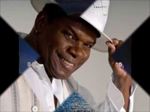 TROCANDO EM MIUDOS -- EMÍLIO SANTIAGO