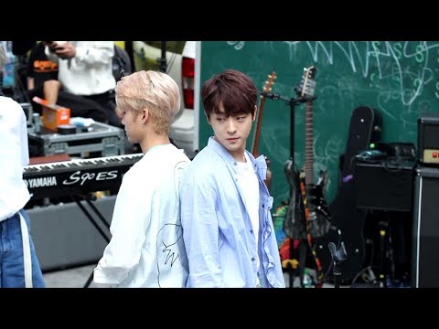 170930 Let's do it 버스킹 태빈 어마어마하게