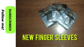 Unboxing of finger sleeves.