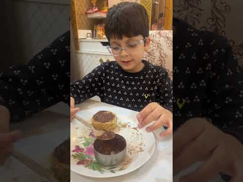 I made a chocolate cake for my father’s bday