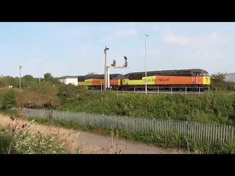 56094 & 56096 pass Gloucester New Yard with 0c20 Doncaster to Westbury. 19/09/2020